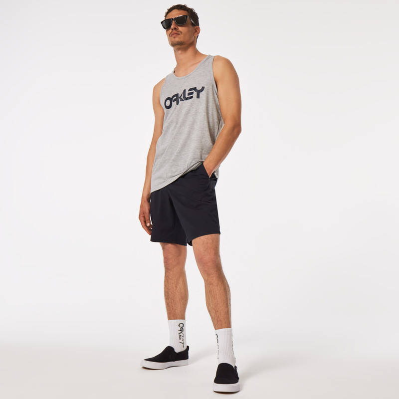 Chino 19 Hybrid Short 8