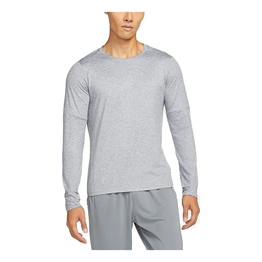 Men's Nike Reflective Logo Training Sports Running Long Sleeves Light Grey T-Shirt DD4755-084 - 1
