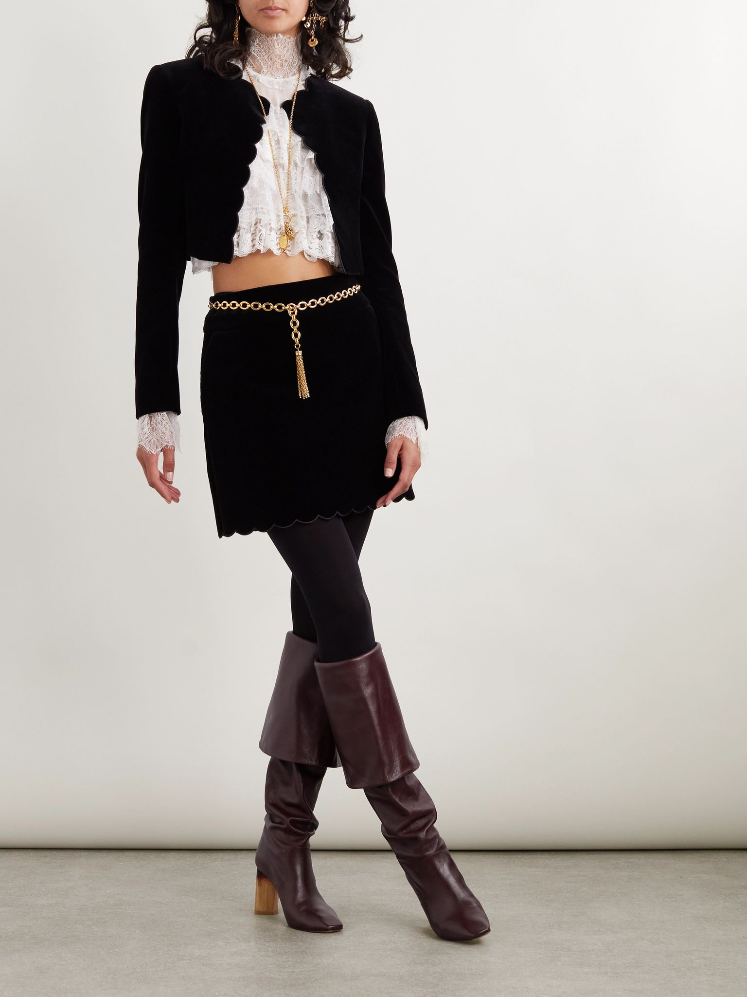 Cropped scalloped silk-velour jacket Black - 2