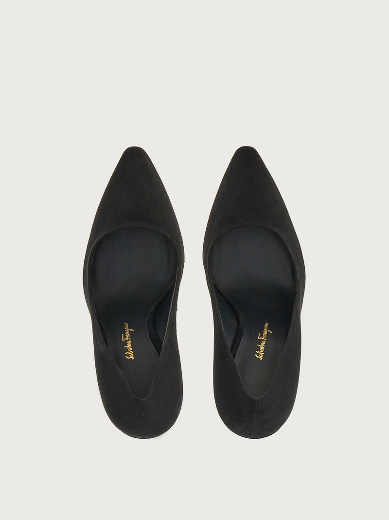 FERRAGAMO Pump shoe outlook