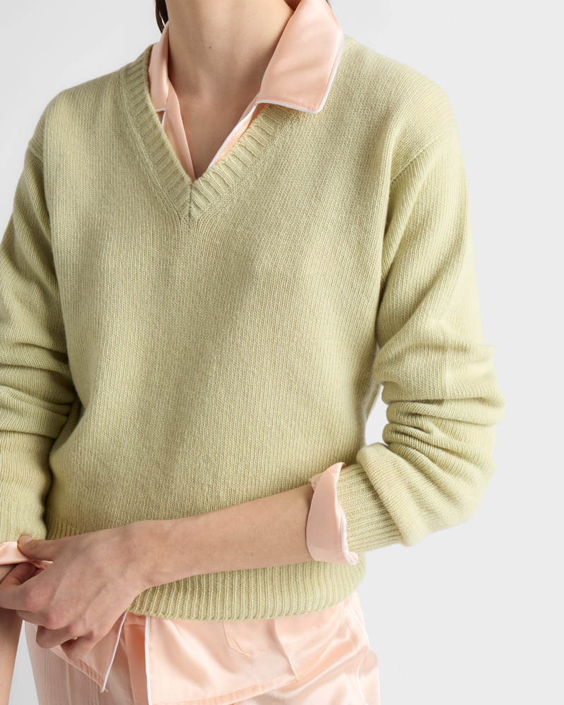 Wool and cashmere V-neck sweater 4