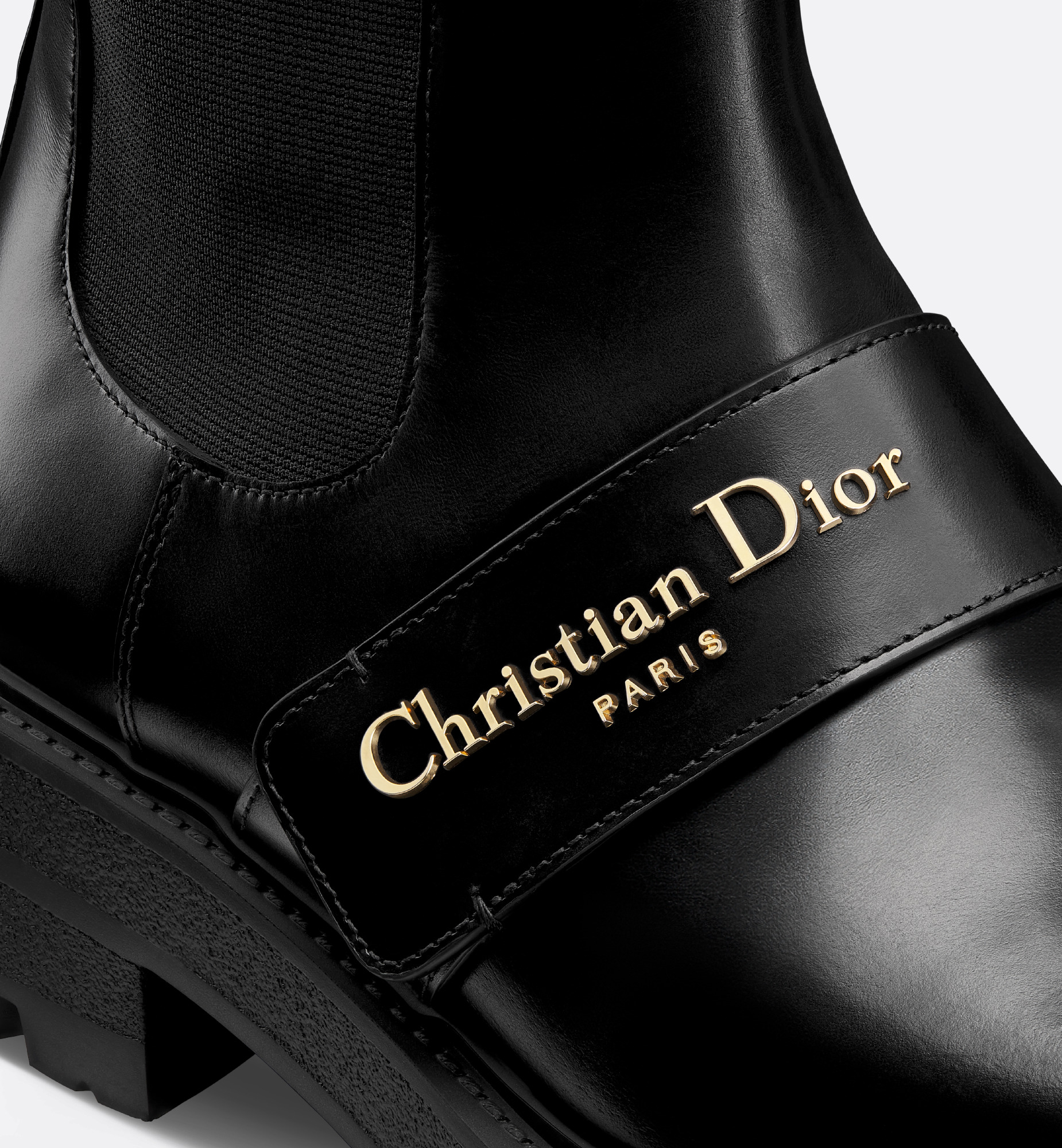 D-Quest Ankle Boot - 6