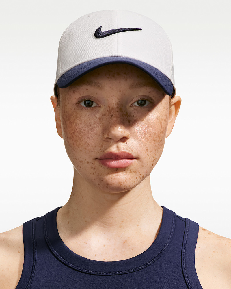 Nike Dri-FIT Club Structured Swoosh Cap 3