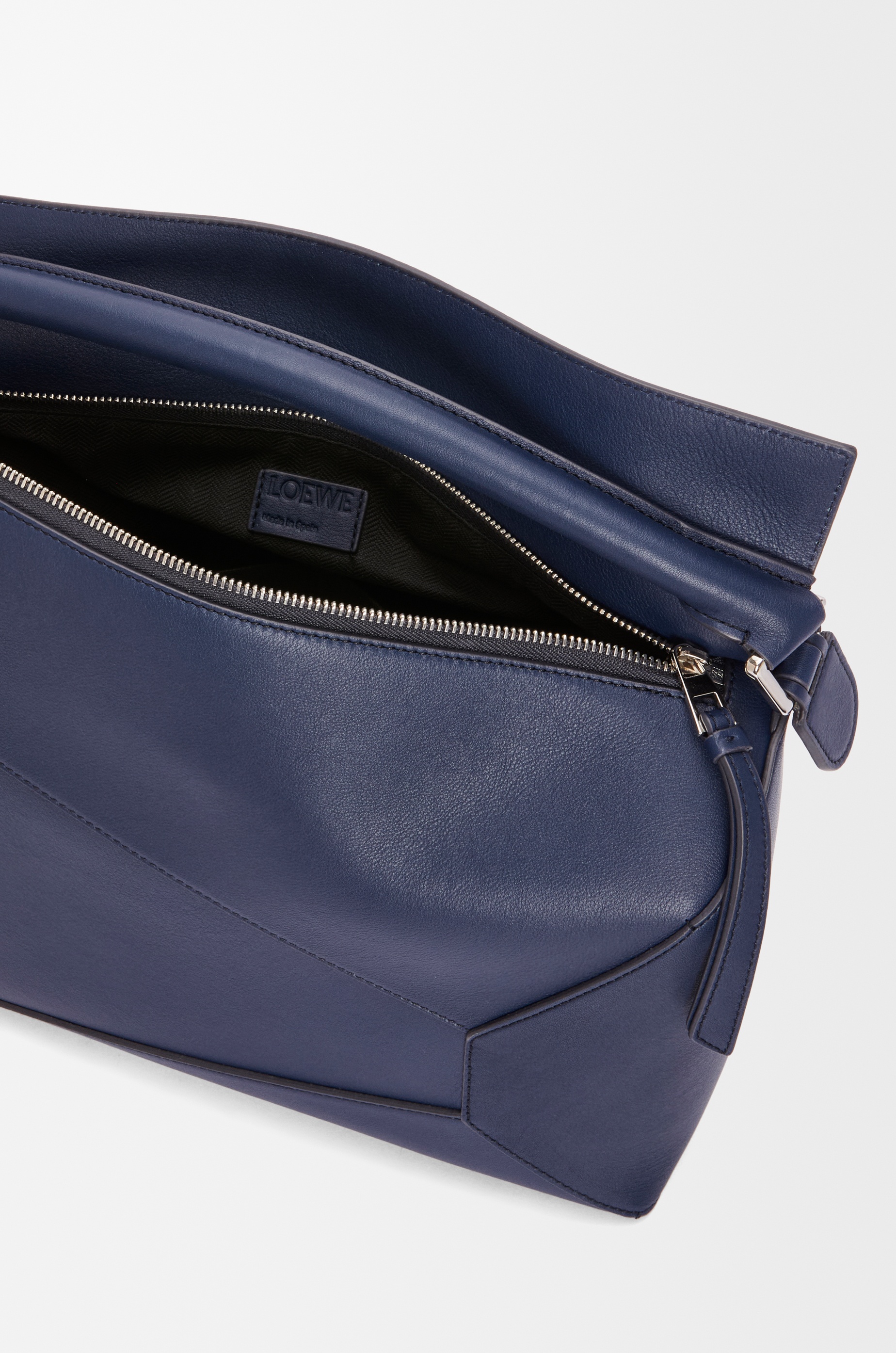 Large Puzzle bag in classic calfskin - 8