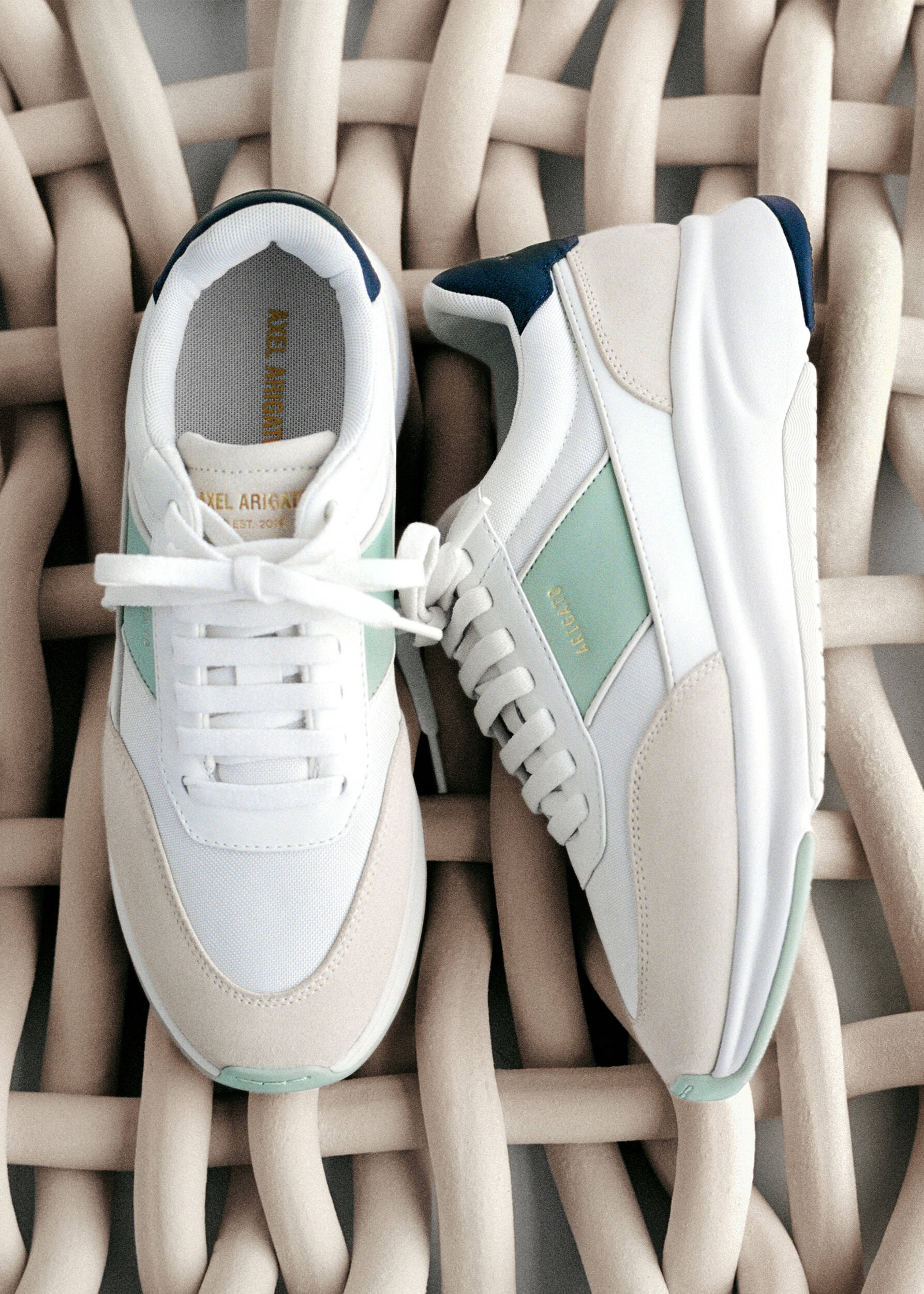 Genesis Neo Runner - 7