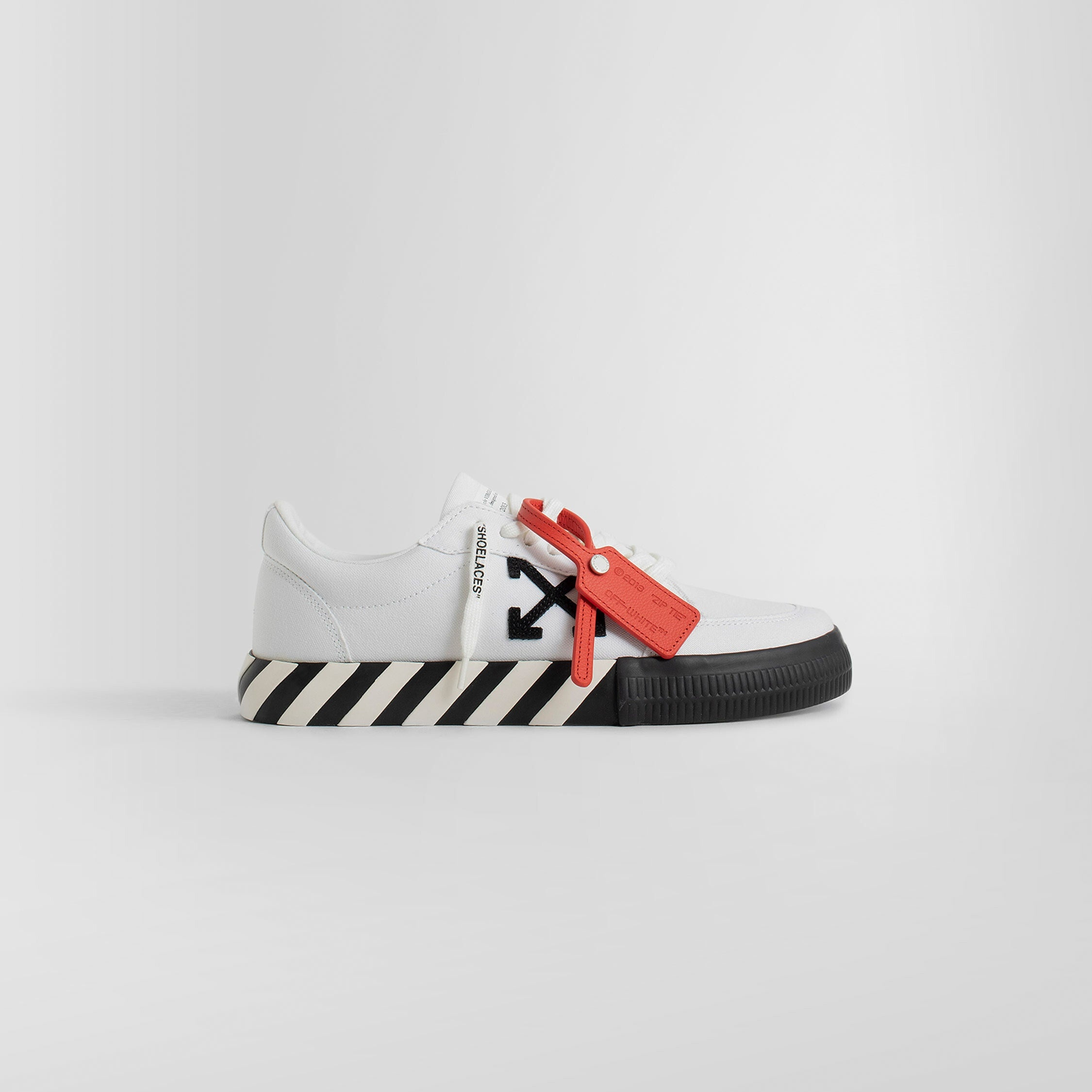 OFF-WHITE MAN WHITE SNEAKERS - 7