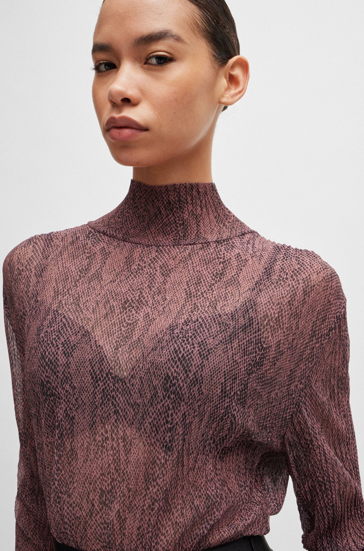 HIGH-NECK TOP IN PLISSÉ TULLE - 5