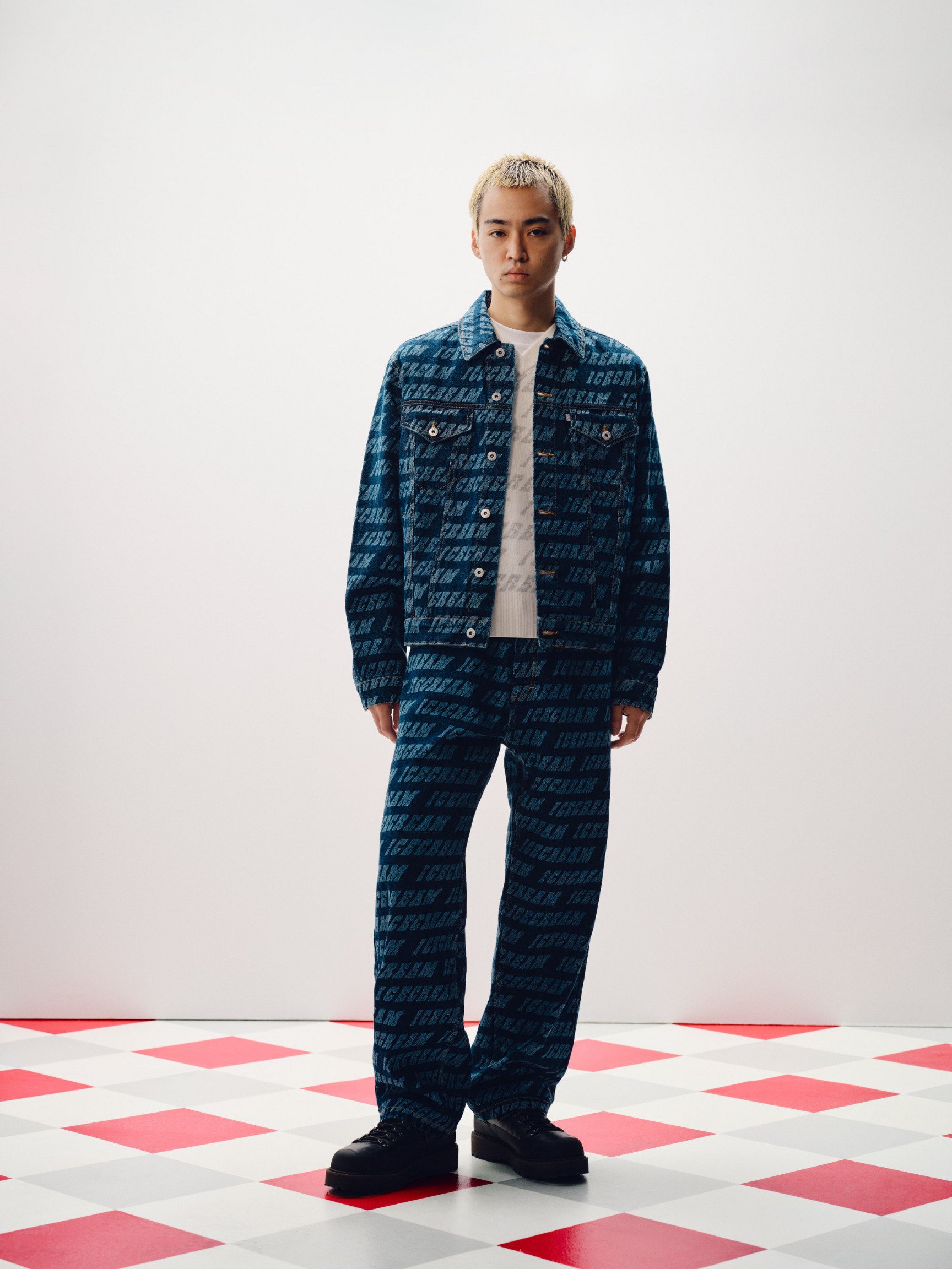 REPEAT LOGO DOUBLE SCOOP DENIM PANT - 2