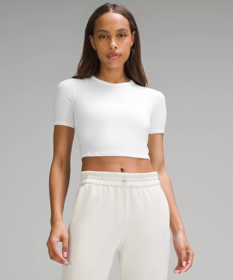 Hold Tight Straight Hem Cropped T-Shirt 1