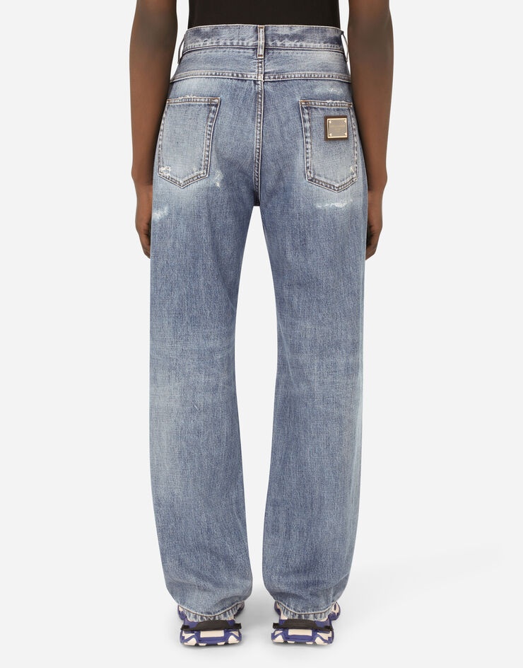 Oversize washed jeans with ripped knees - 2