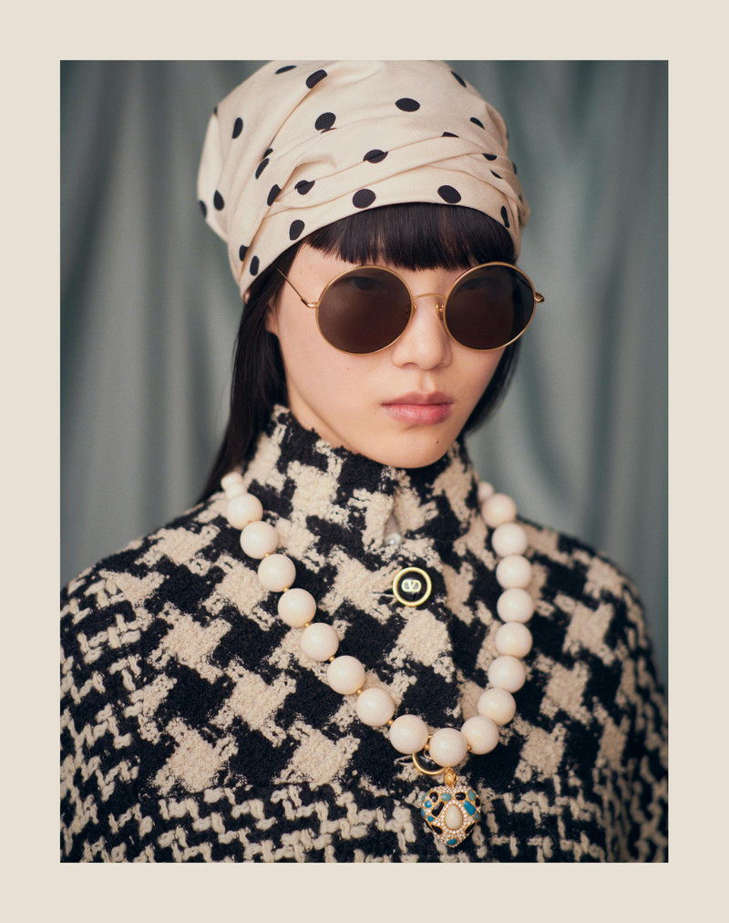 COEUR ROYAL NECKLACE IN METAL, RESIN, ENAMEL AND SWAROVSKI® CRYSTALS 6