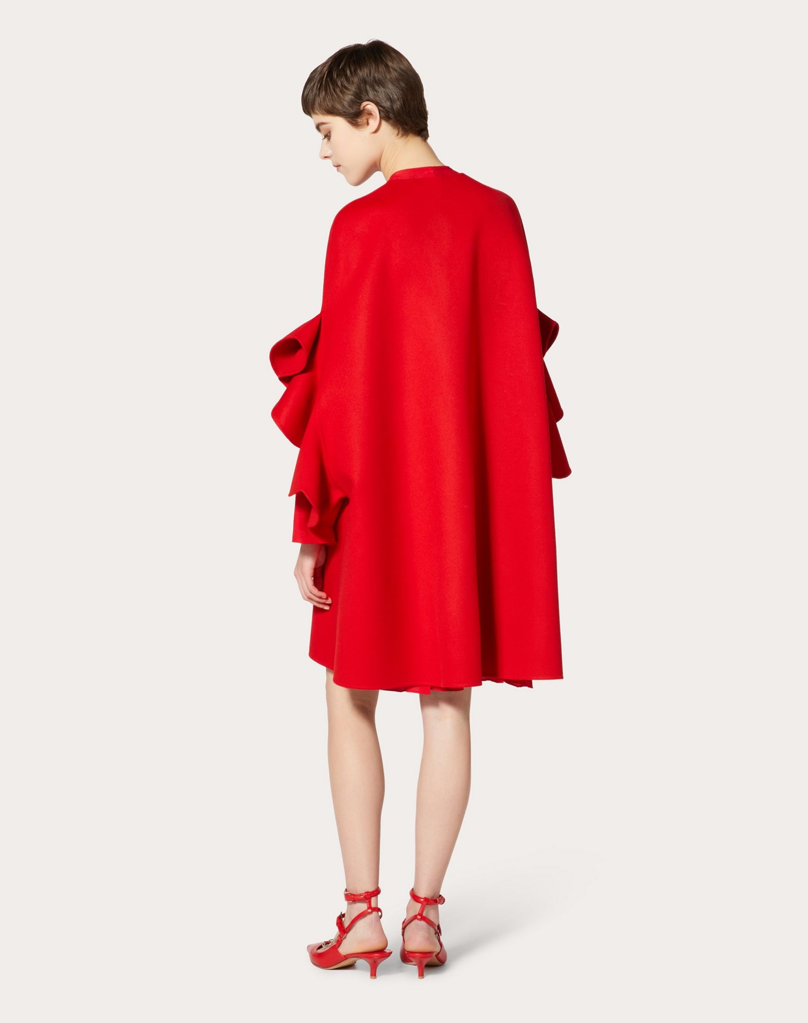 Compact Drap Cape - 4