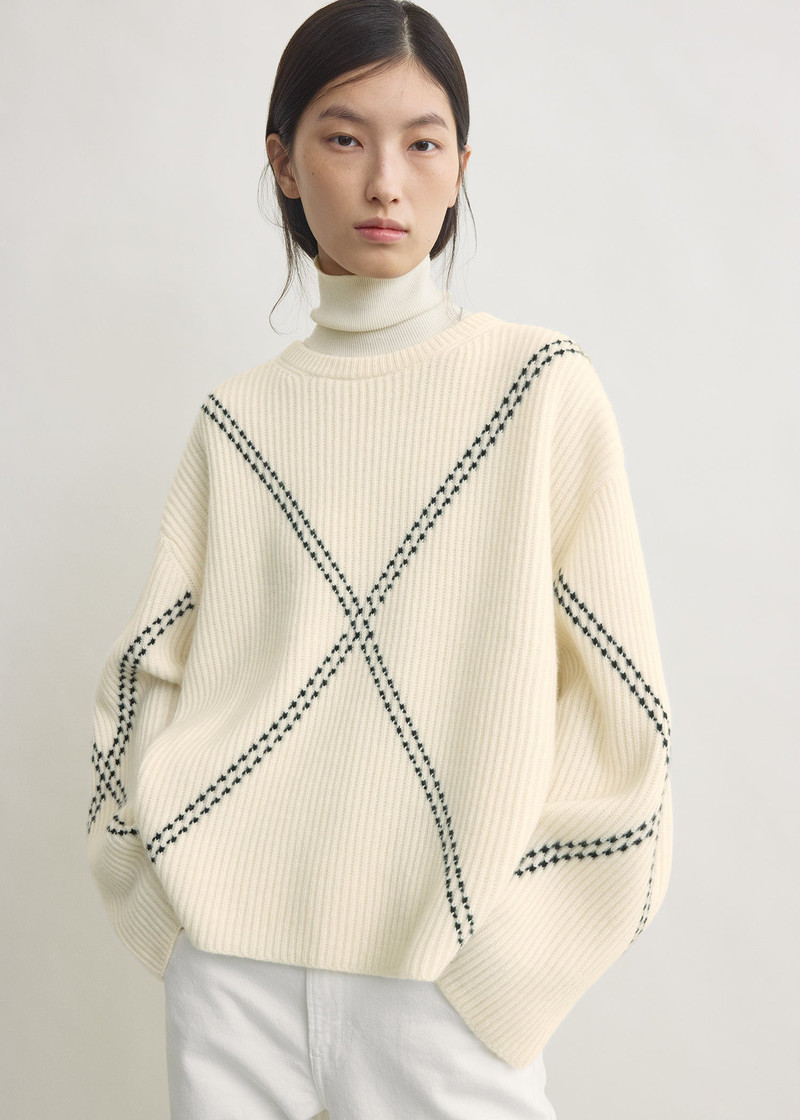 Argyle-stitch cashmere sweater ecru/black 6