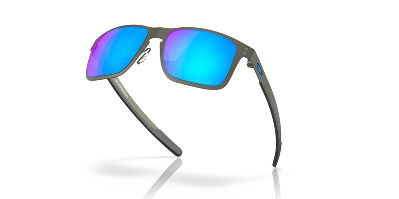 Holbrook™ Metal 4