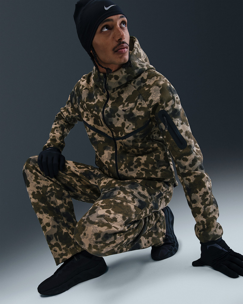 Nike Tech Men's Open-Hem Fleece Camo Pants 5