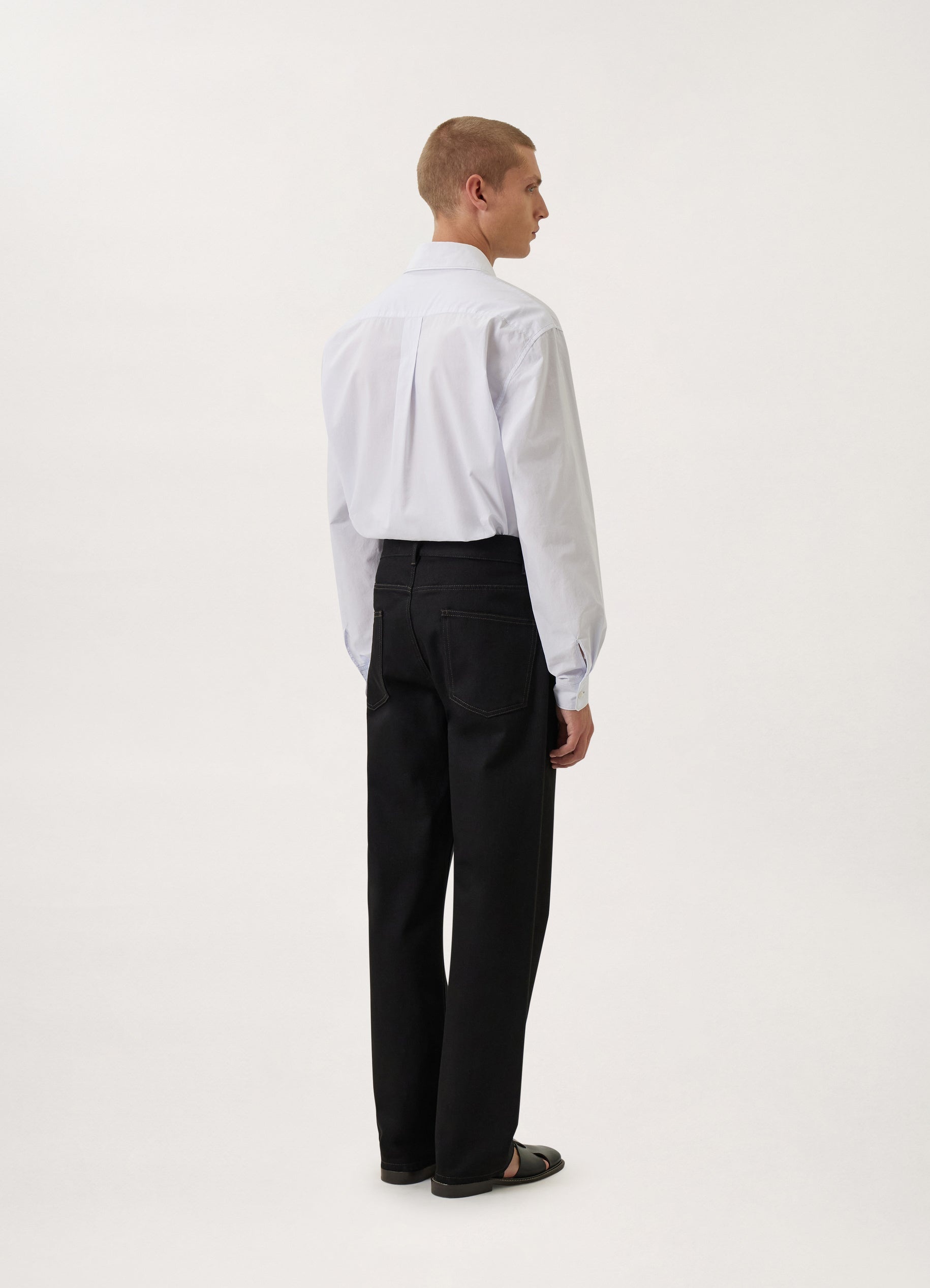 SEAMLESS JEANS
HEAVY BLACK DENIM - 5