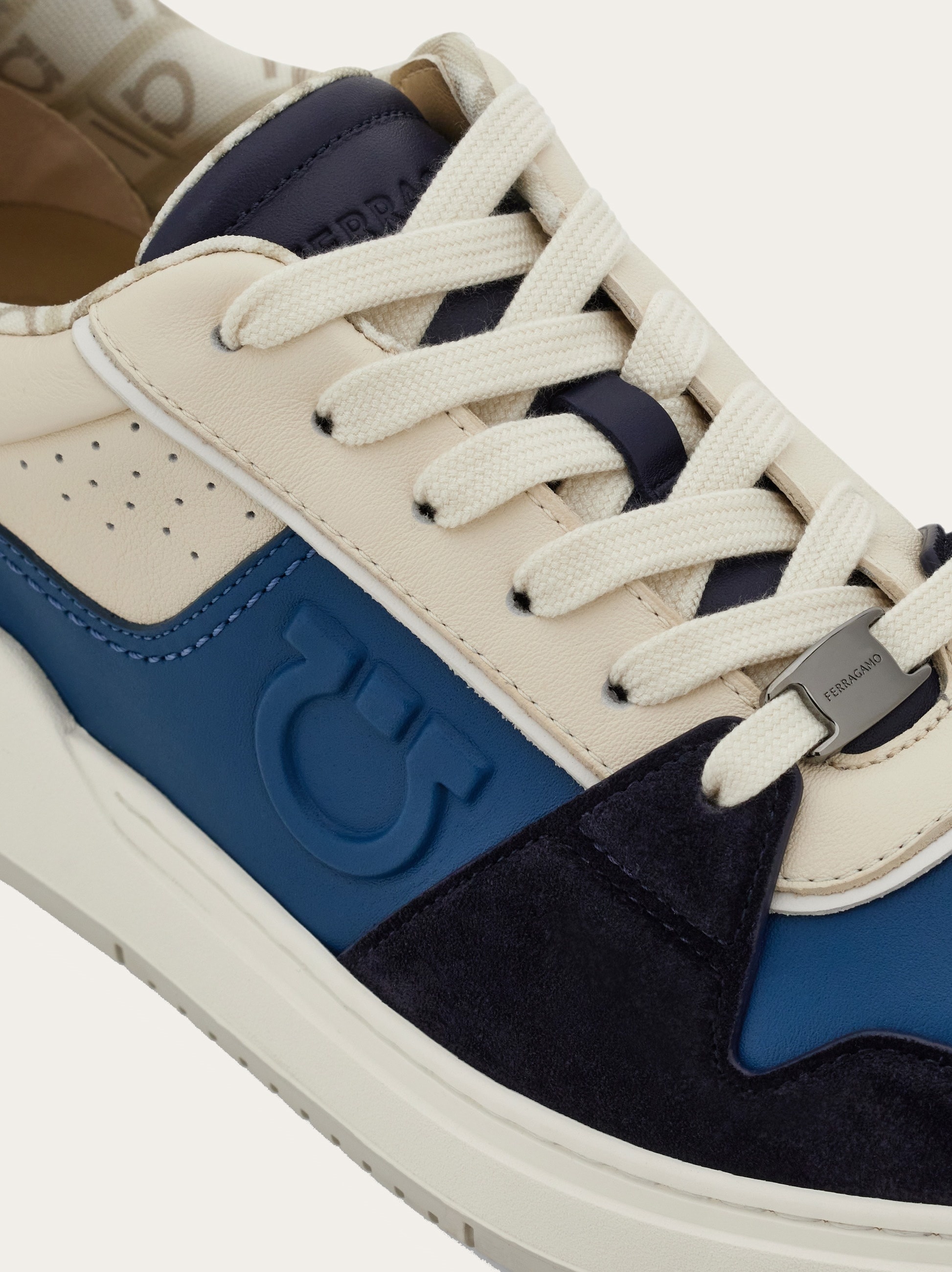Low top sneaker - 6