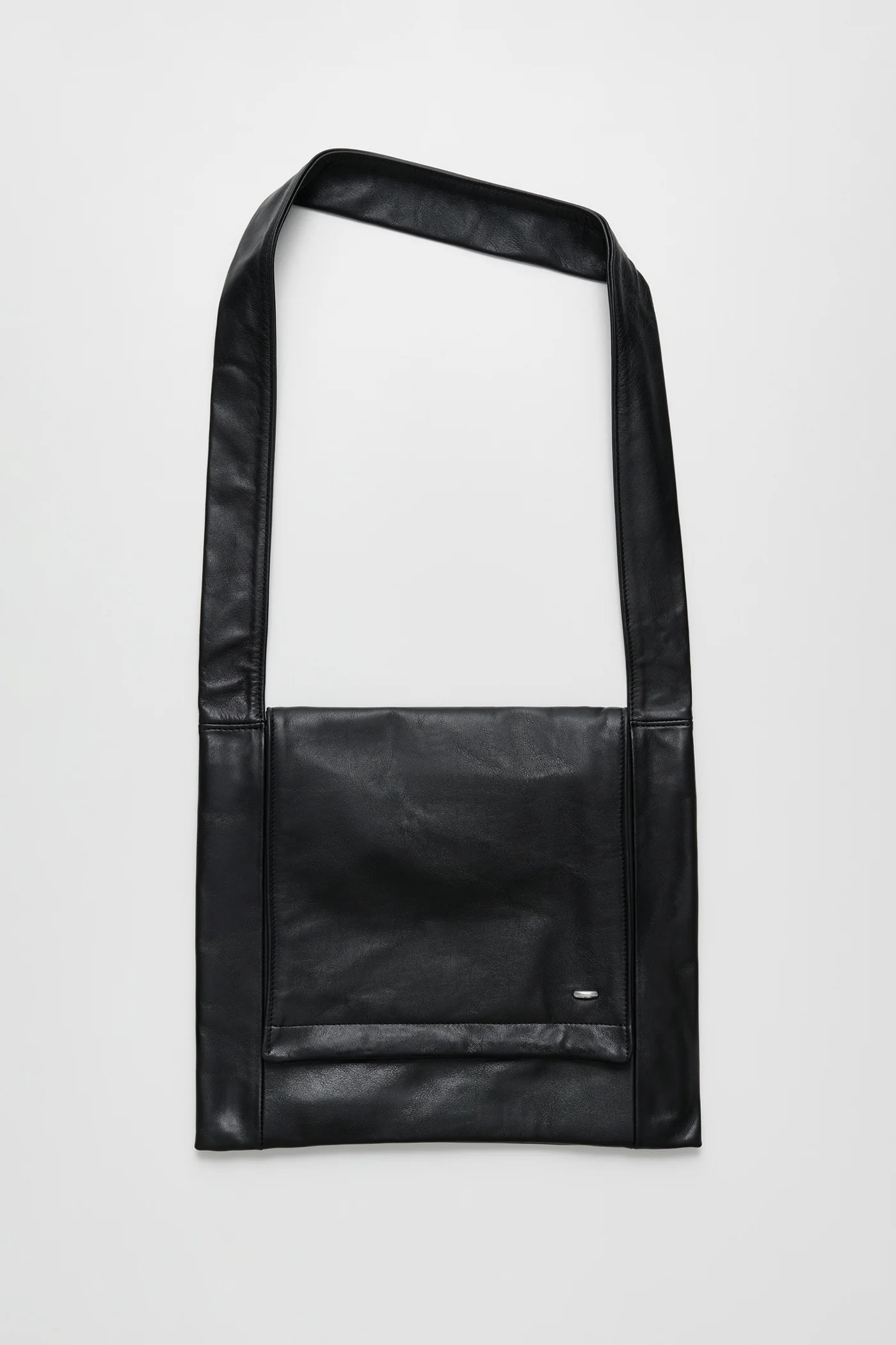 Slim Bag Malleable Black Bull Hide - 1