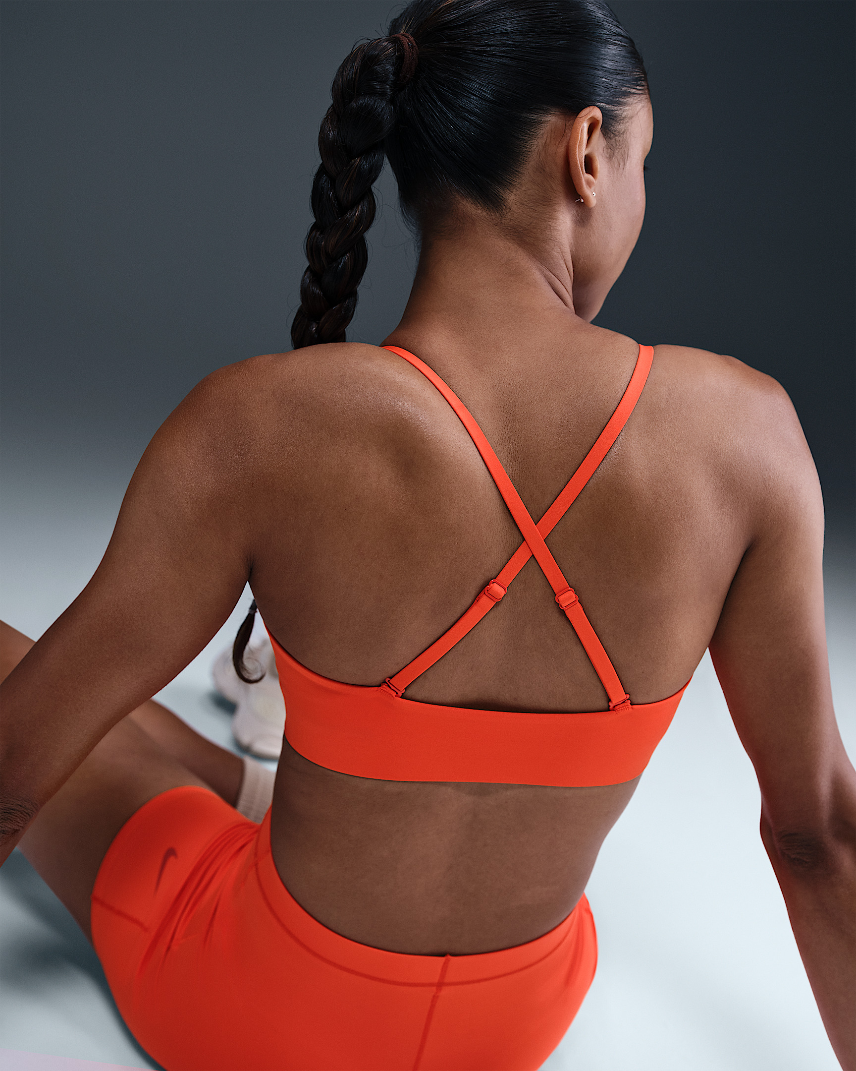 Nike Form Women's Light-Support Non-Padded Triangle Sports Bra - 6