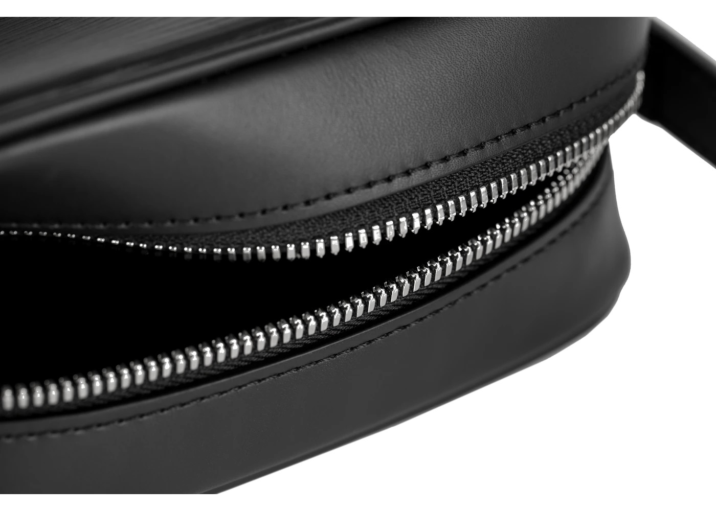 Louis Vuitton x Supreme Danube Epi PM Black - 4