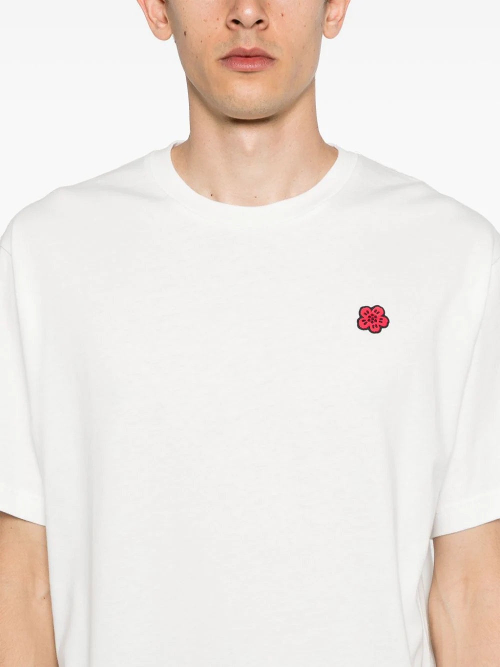 T-Shirt With Boke Flower Appliqué - 5