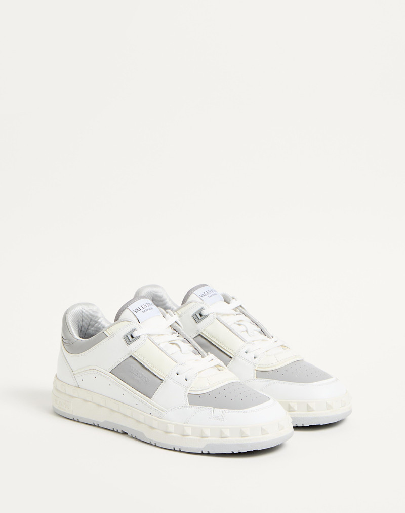 Valentino FREEDOTS LOW-TOP SNEAKER IN CALFSKIN outlook