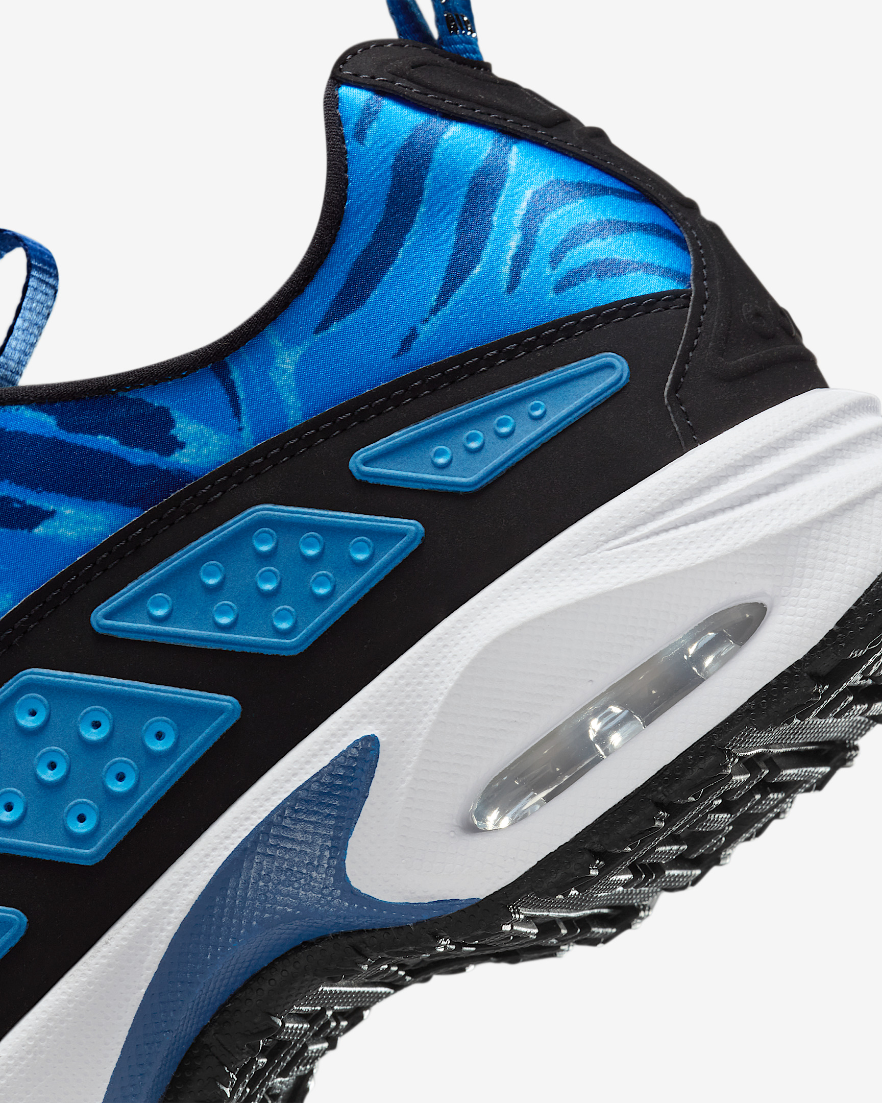 Nike Air Max SNDR Camo Women's Shoes - 8