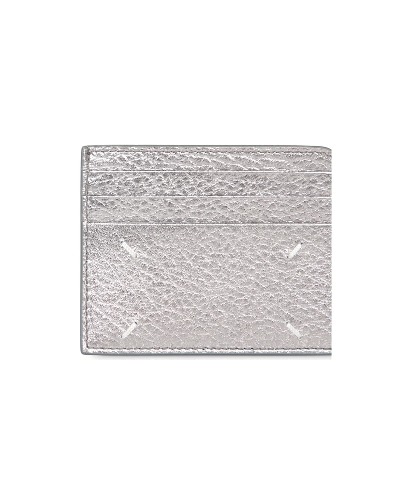 【Maison Margiela】Silver Slim Gap Card Holder Maison Margiela Silver Slim Gap Card Holder | italist