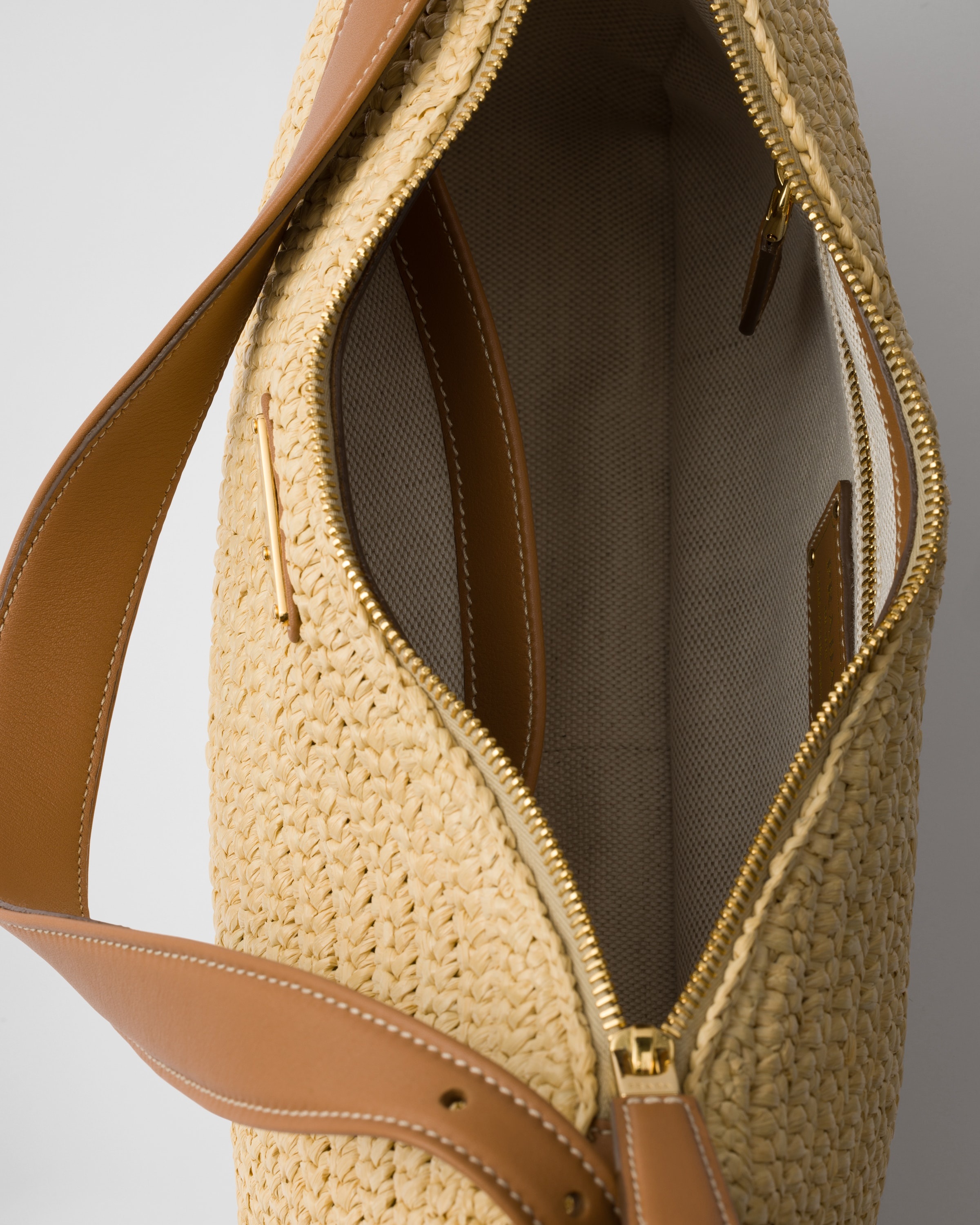 Prada Aimée large crochet and leather bag - 5