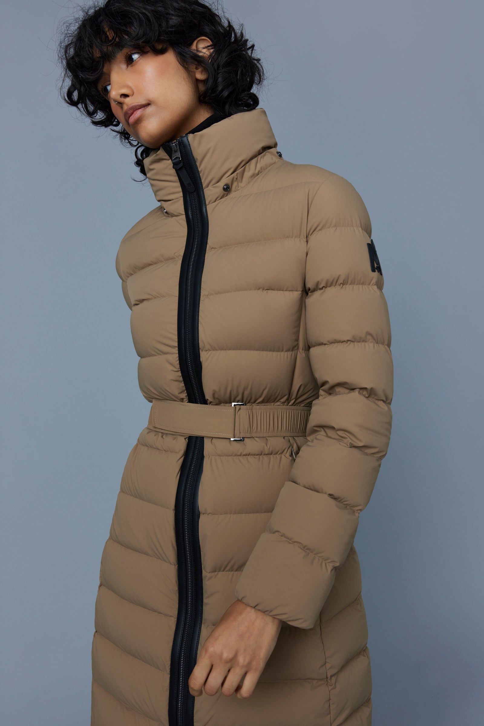 ASHLEY stretch light down with removable hood - 4