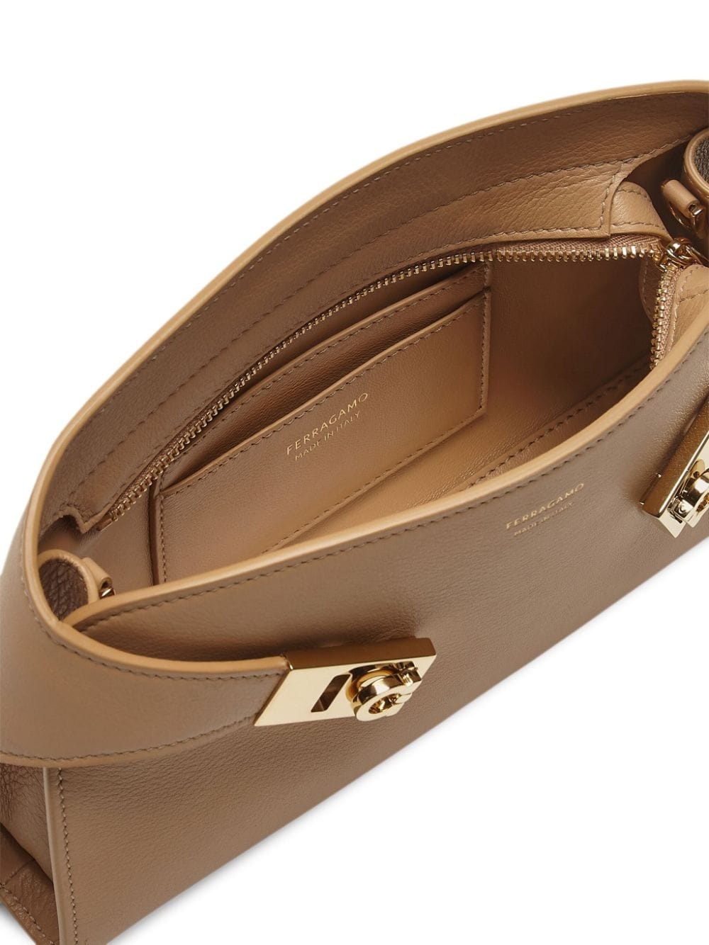 mini Hug crossbody bag - 5