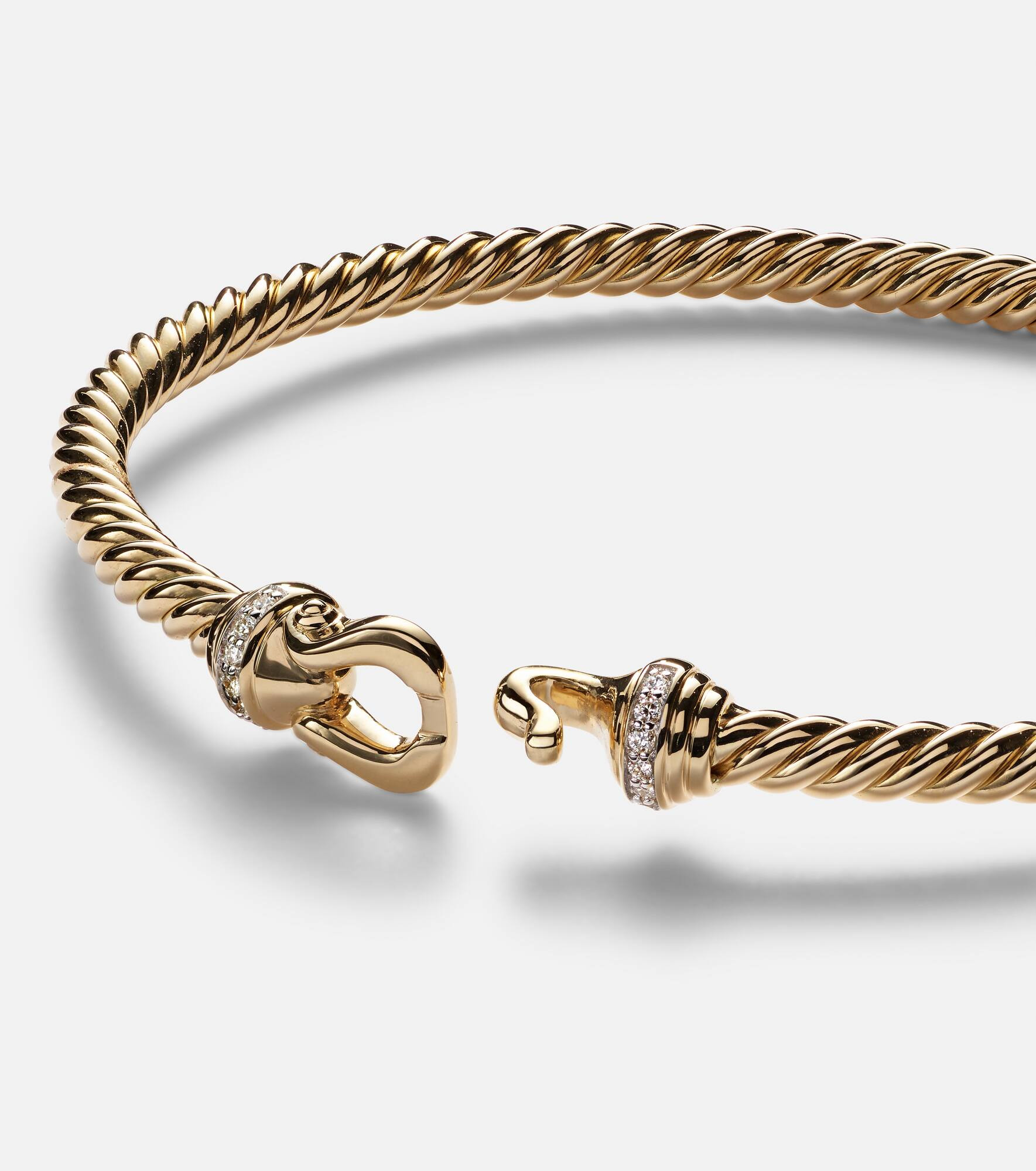Buckle Cablespira® 18kt gold bangle with diamonds - 5