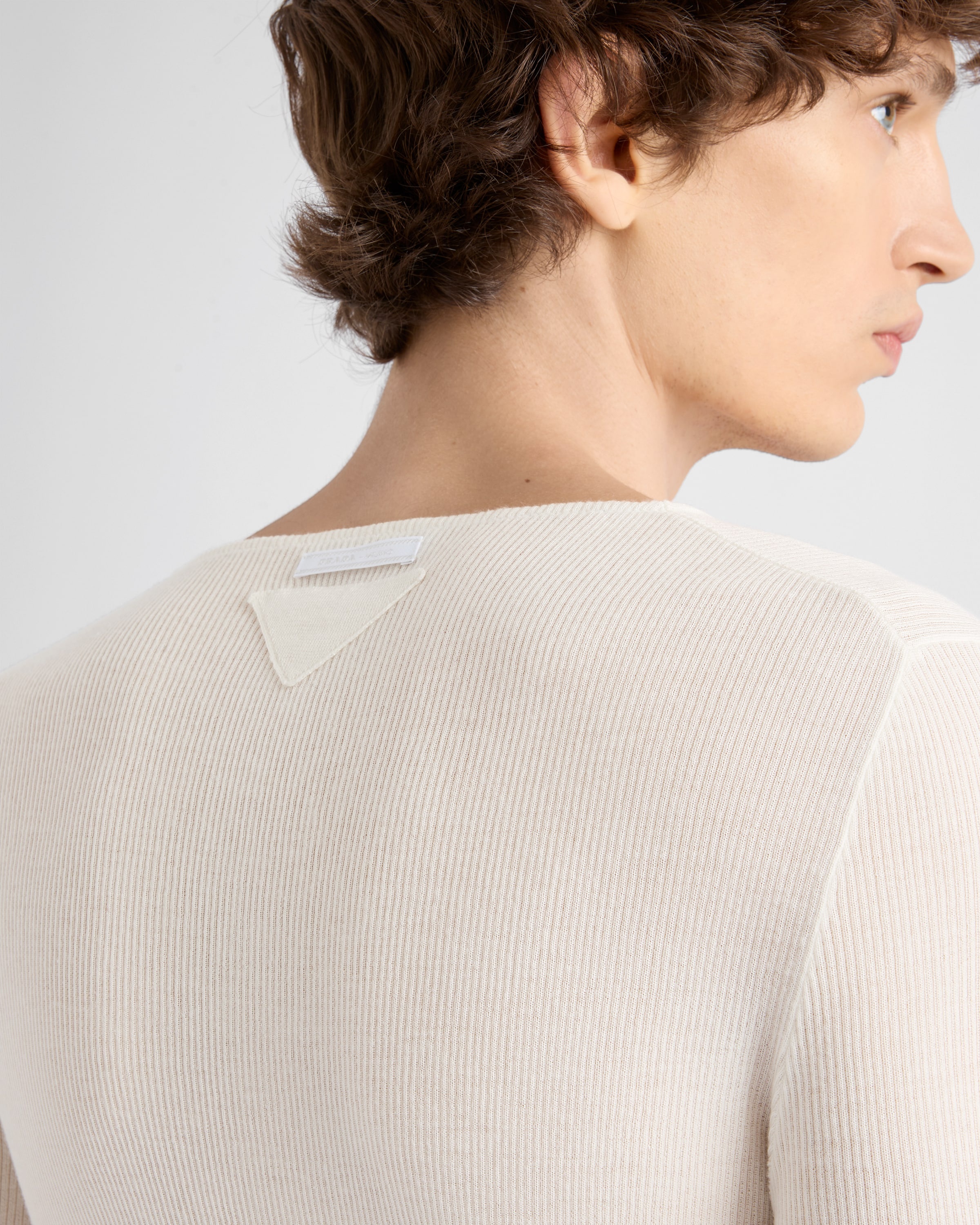 Long-sleeved cashmere and silk sweater - 6