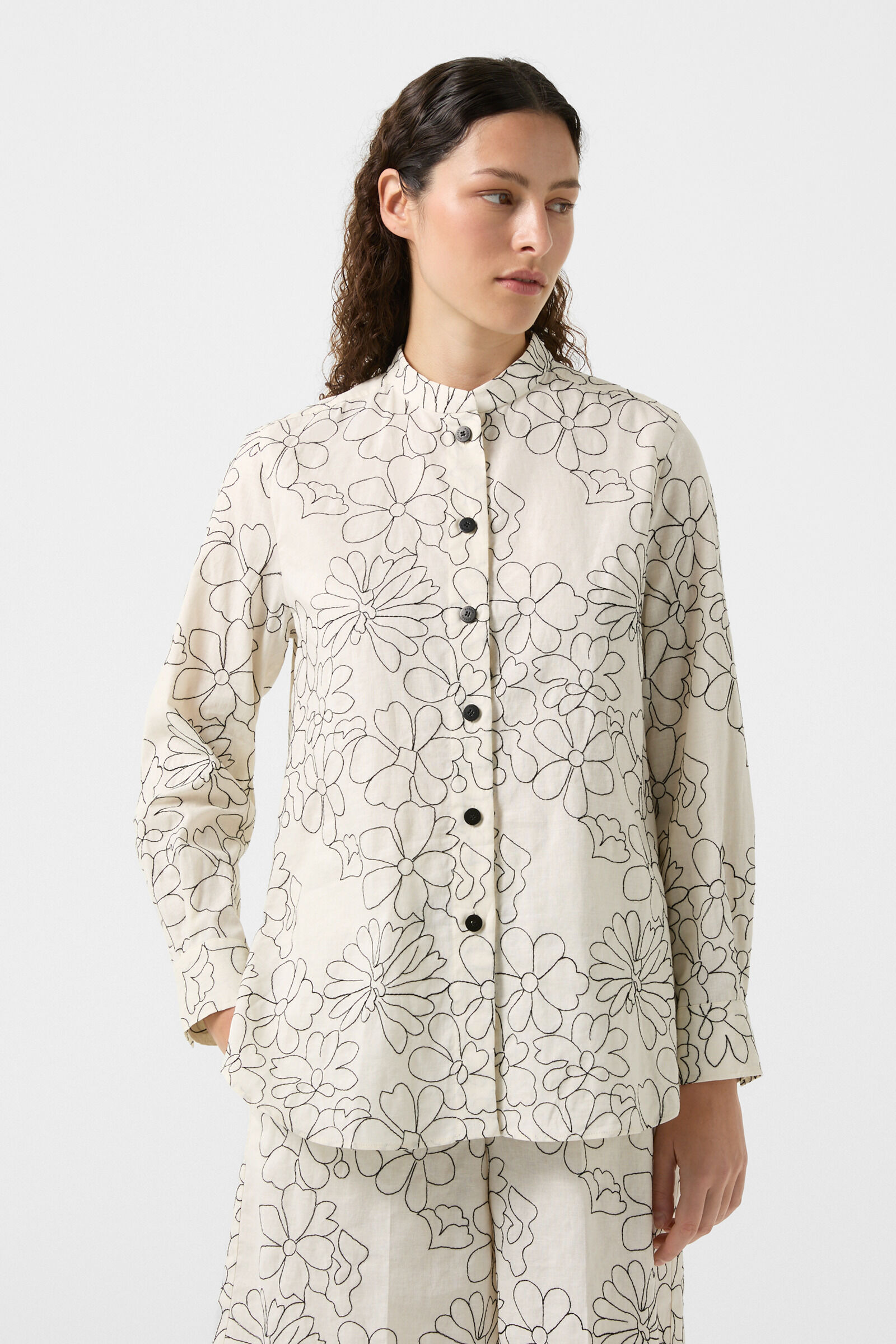 Blouse Chelsy in Off-White - 2