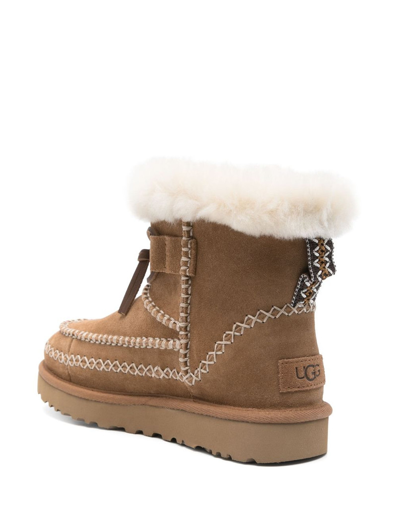 mini Alpine boots 3