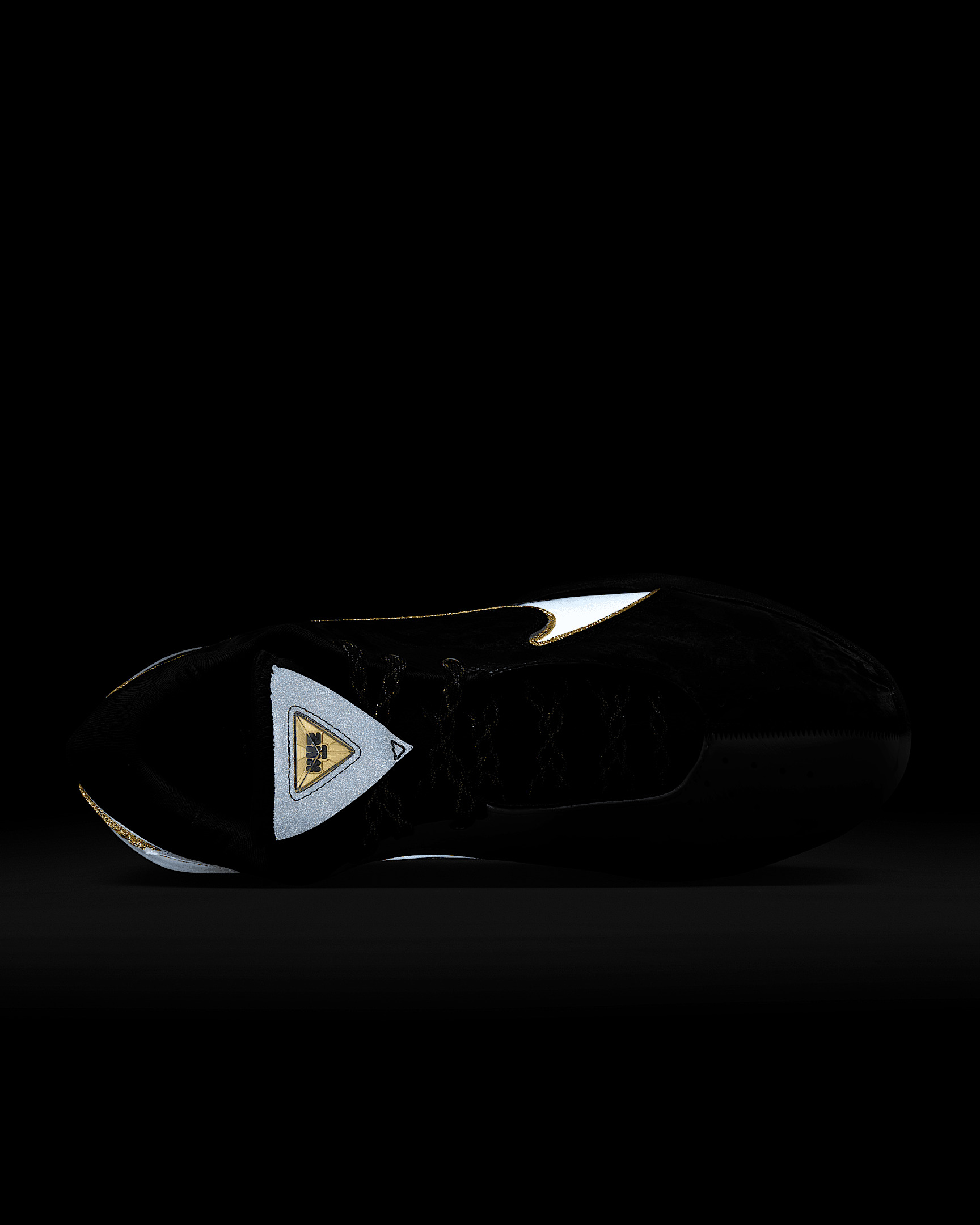 LeBron XXII “Mogul” Basketball Shoes - 9
