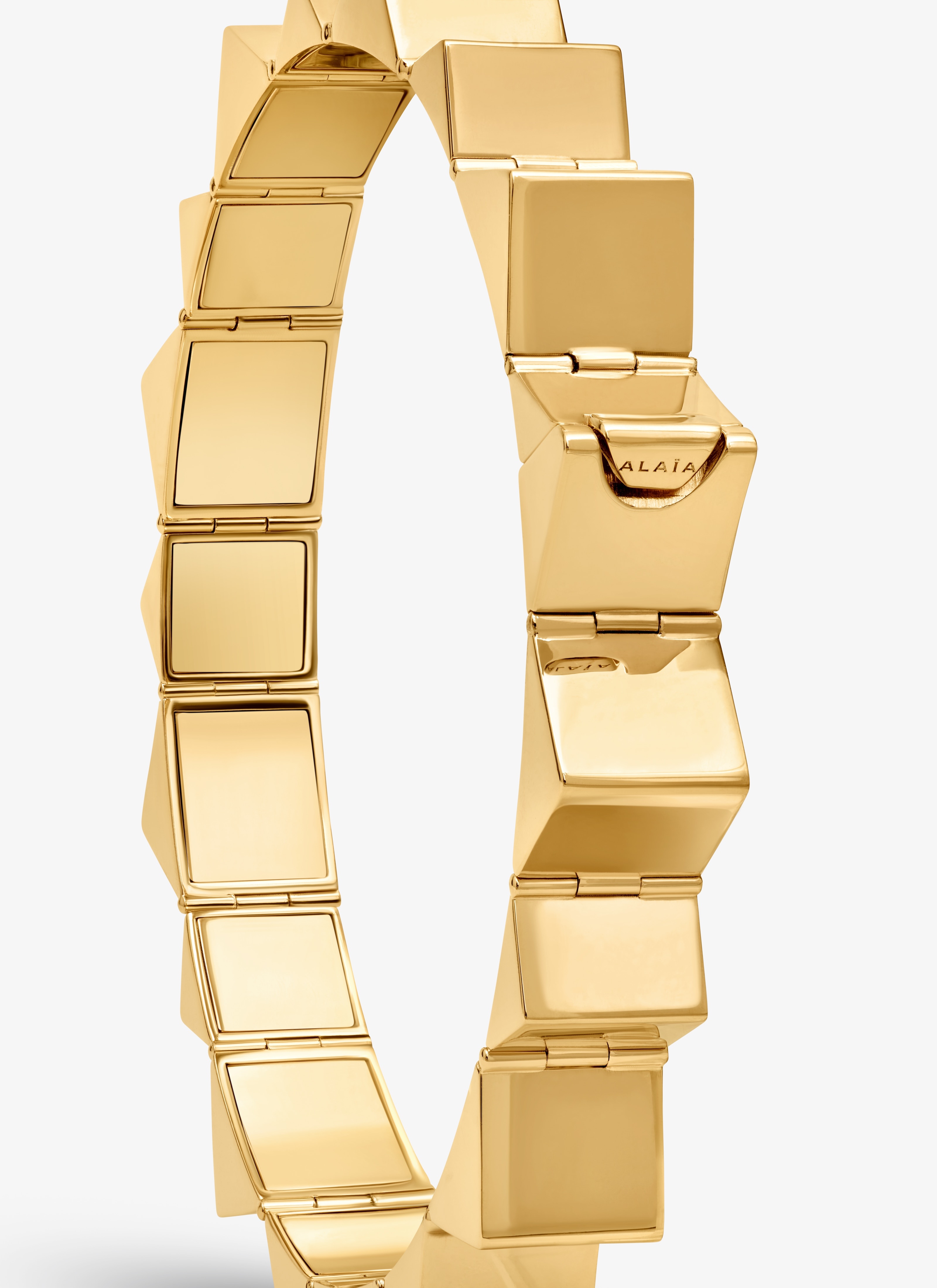PYRAMID CHOCKER - 2