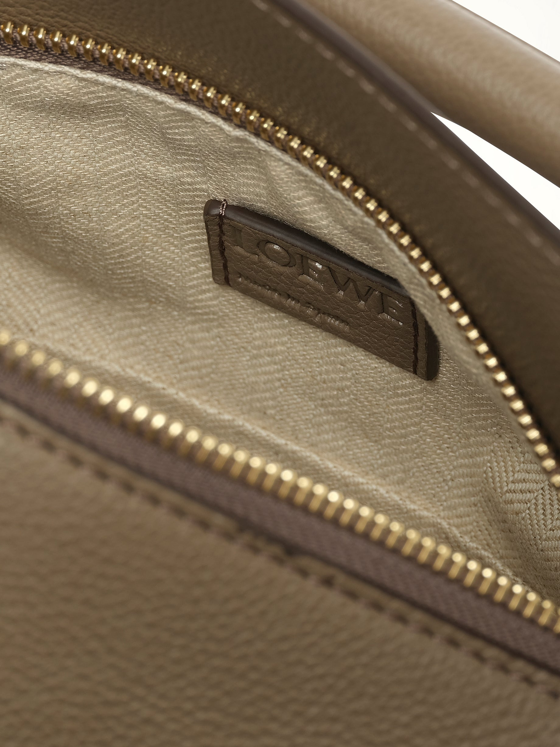 Puzzle Edge Small Bag in Taupe - 5