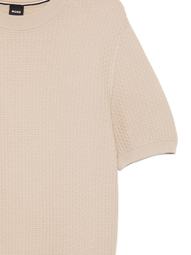 knitted-structure T-shirt 3