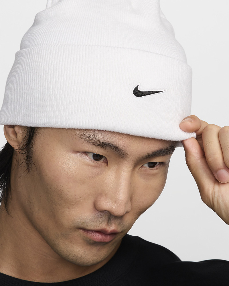 Nike Peak Swoosh Beanie 4