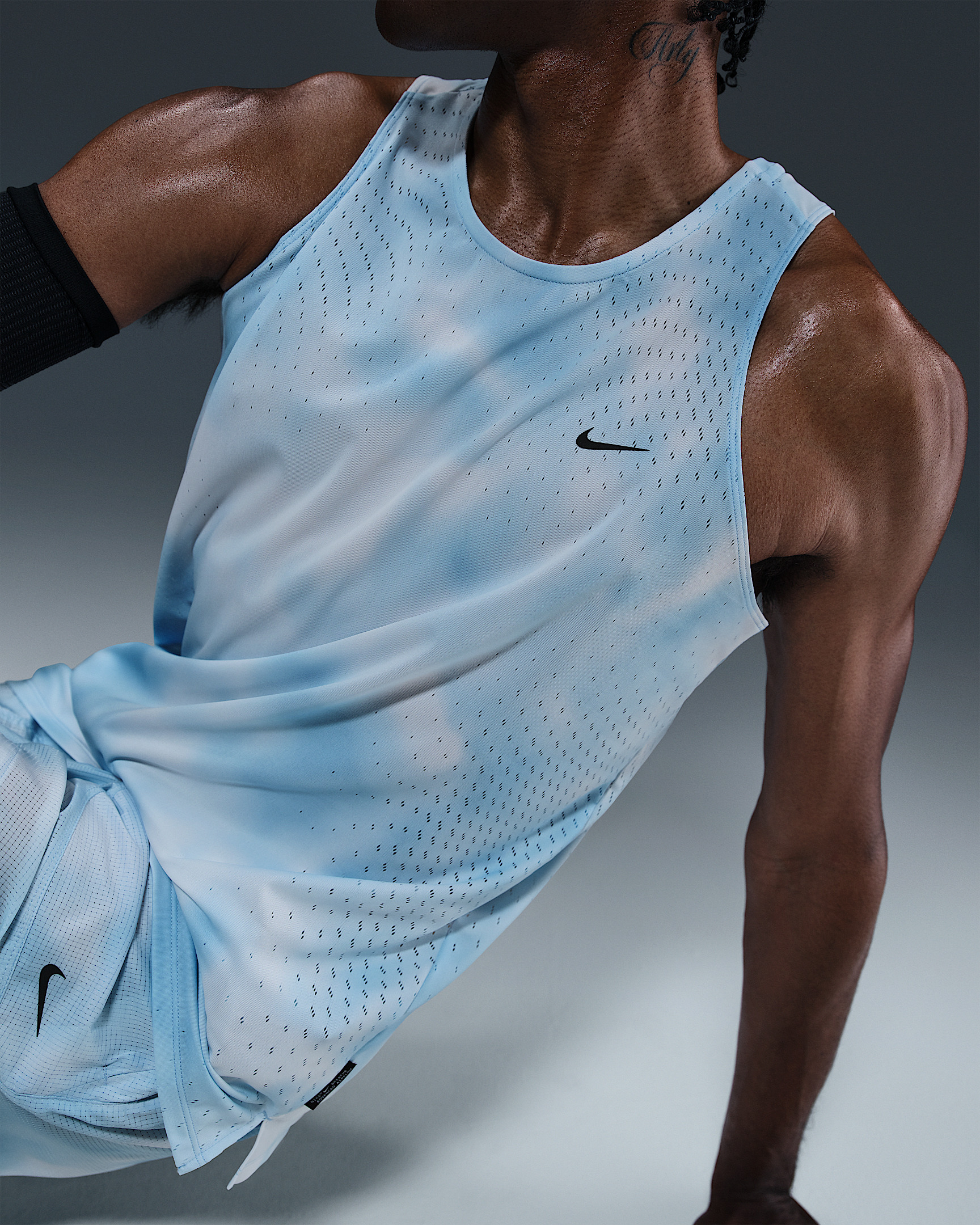 Nike Running Division Breathe Men's Dri-FIT ADV Running Tank Top - 3