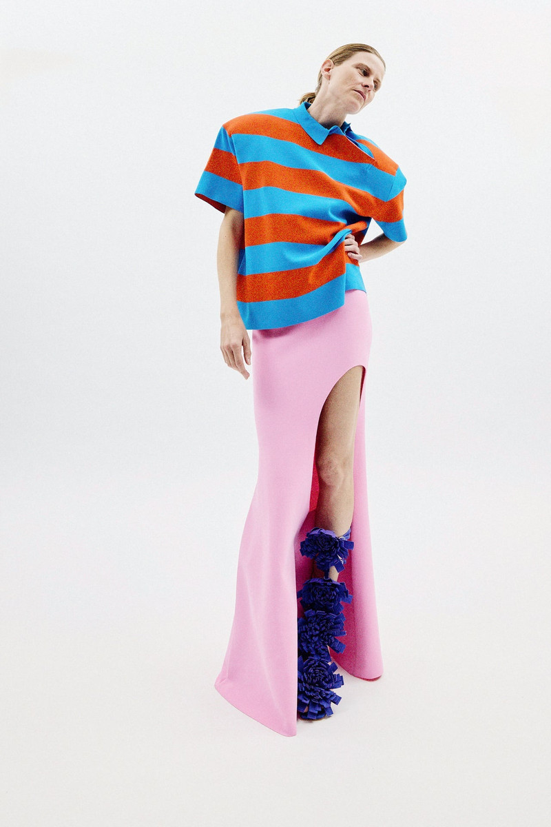 KNITTED FLARED SKIRT WITH CUT OUT PINK 12