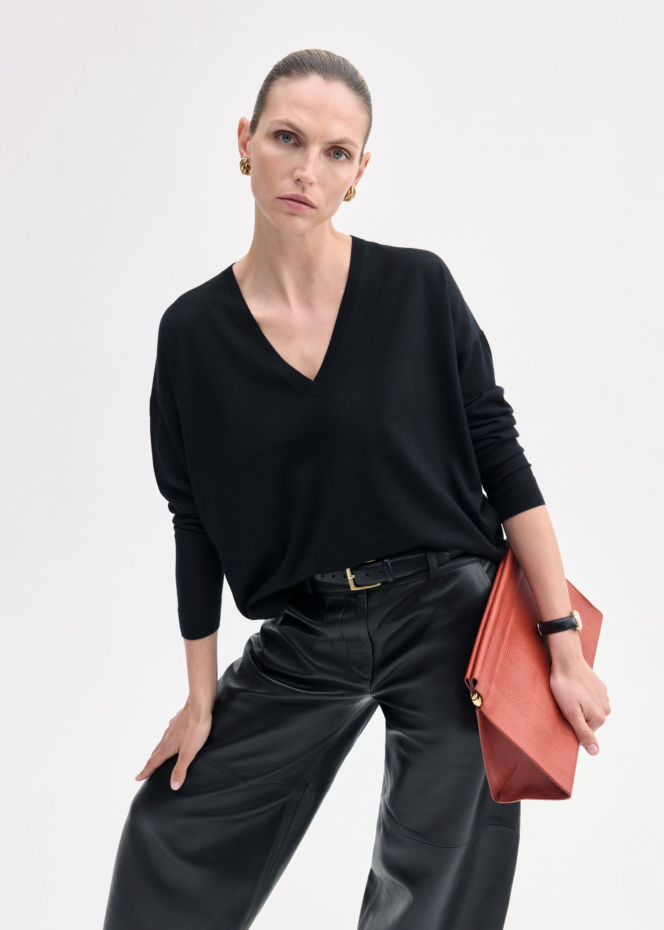 V-Neck Sweater in Fine Cashmere - 2