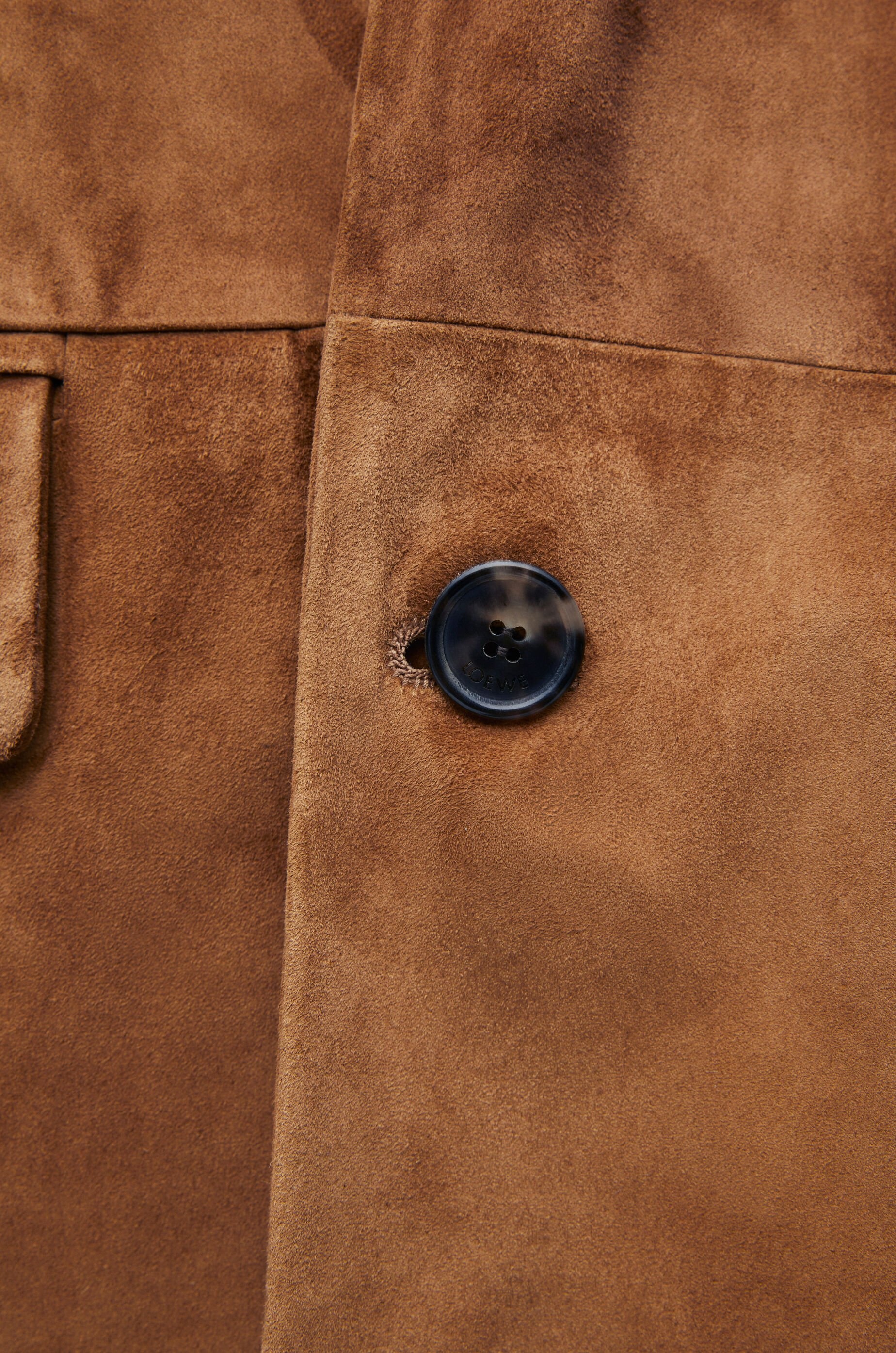 Double breasted coat in suede calfskin - 4