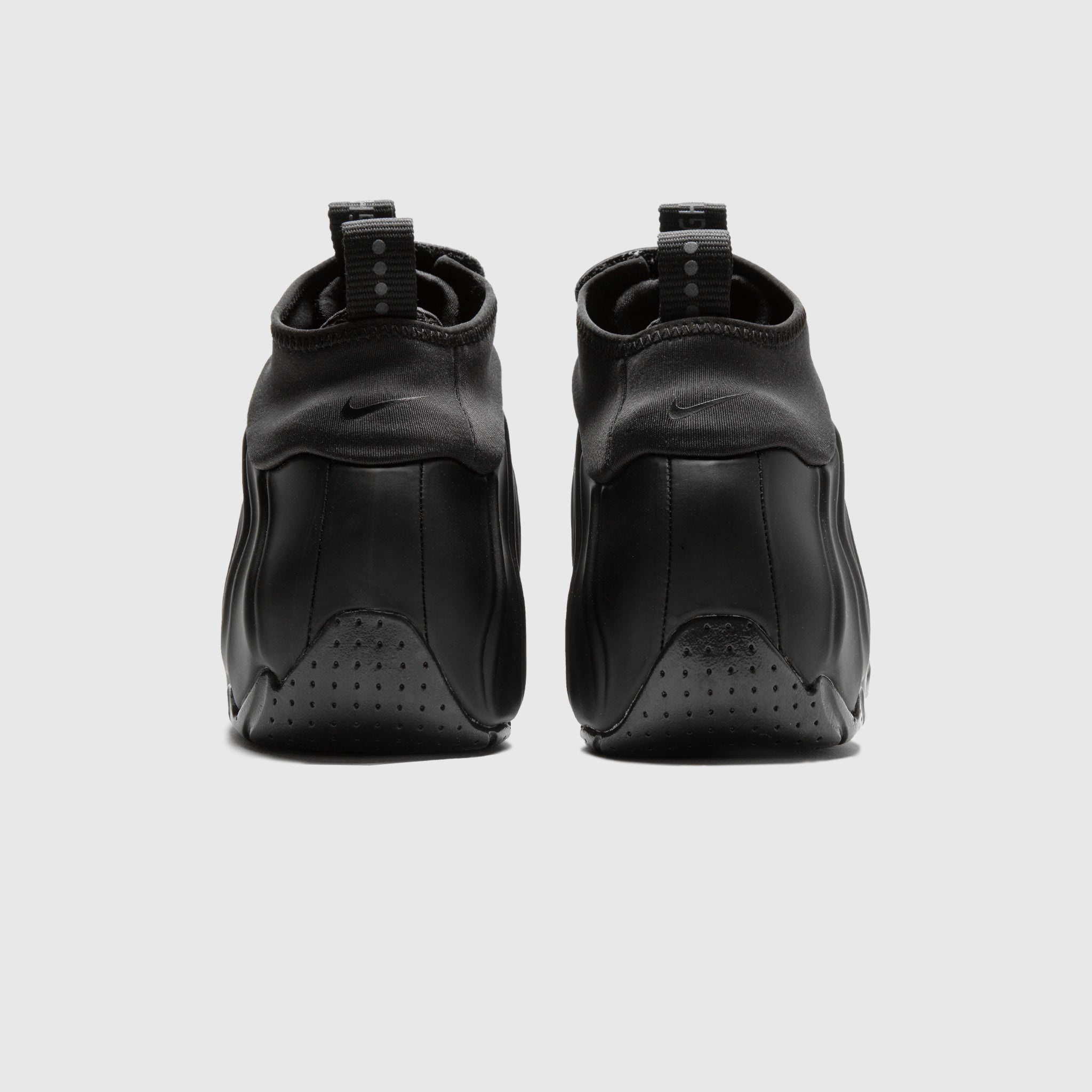 靴 NIKE AIR FLIGHTPOSITE QS BLACK / BLACK The Nike Air Flightposite One “Triple Black” Returns Soon