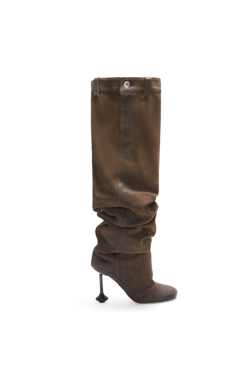 Toy over the knee boot in waxed suede 1