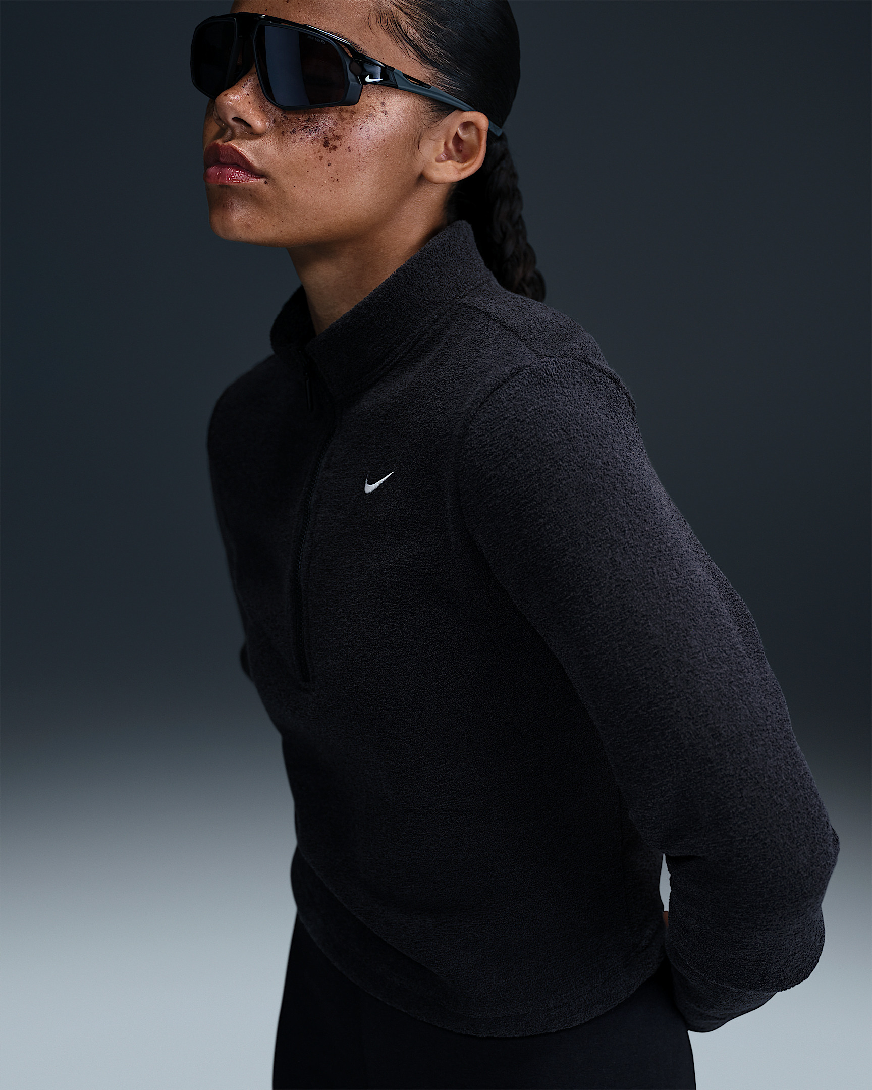 Nike Sportswear Phoenix Plush Women's Slim Long-Sleeve Cozy Fleece 1/2-Zip Top - 2
