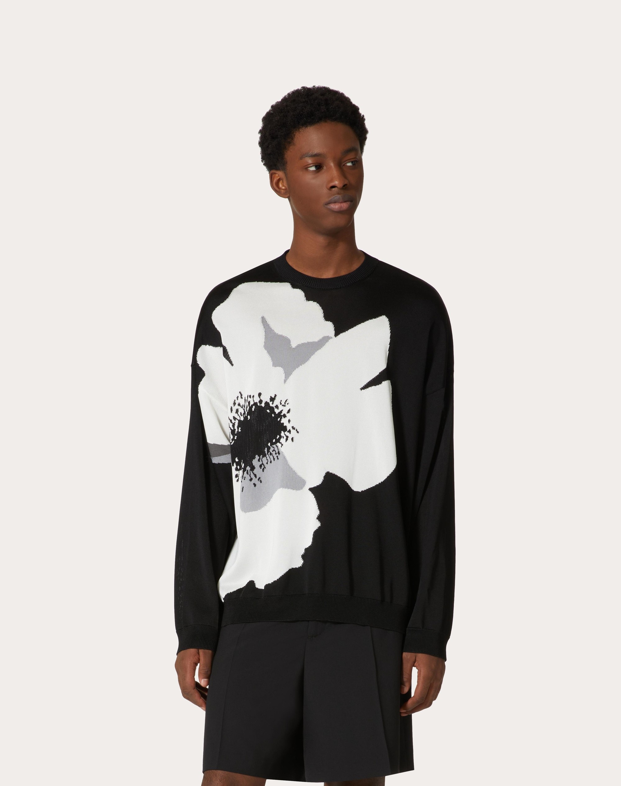 VISCOSE CREWNECK SWEATER WITH VALENTINO FLOWER PORTRAIT INLAY - 3