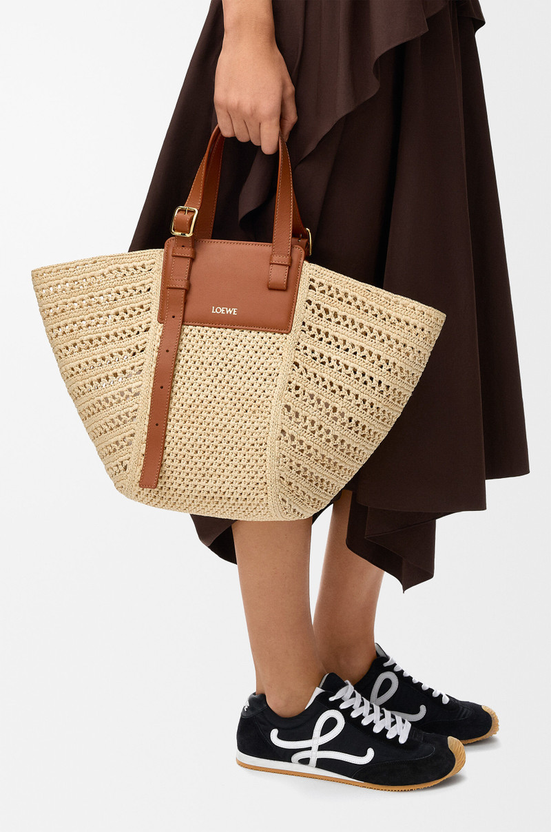 Loewe Medium Hammock cabas in raffia and calfskin outlook