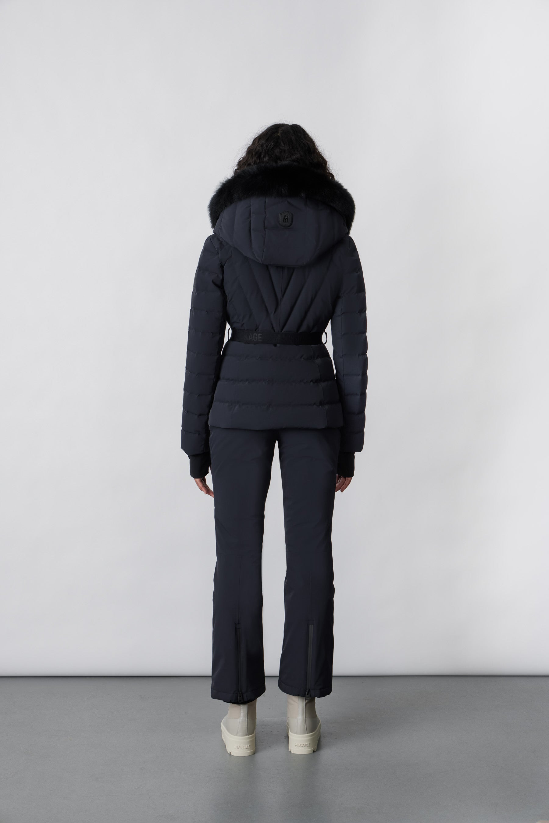 ELITA Down ski jacket with removable blue fox fur trim - 4